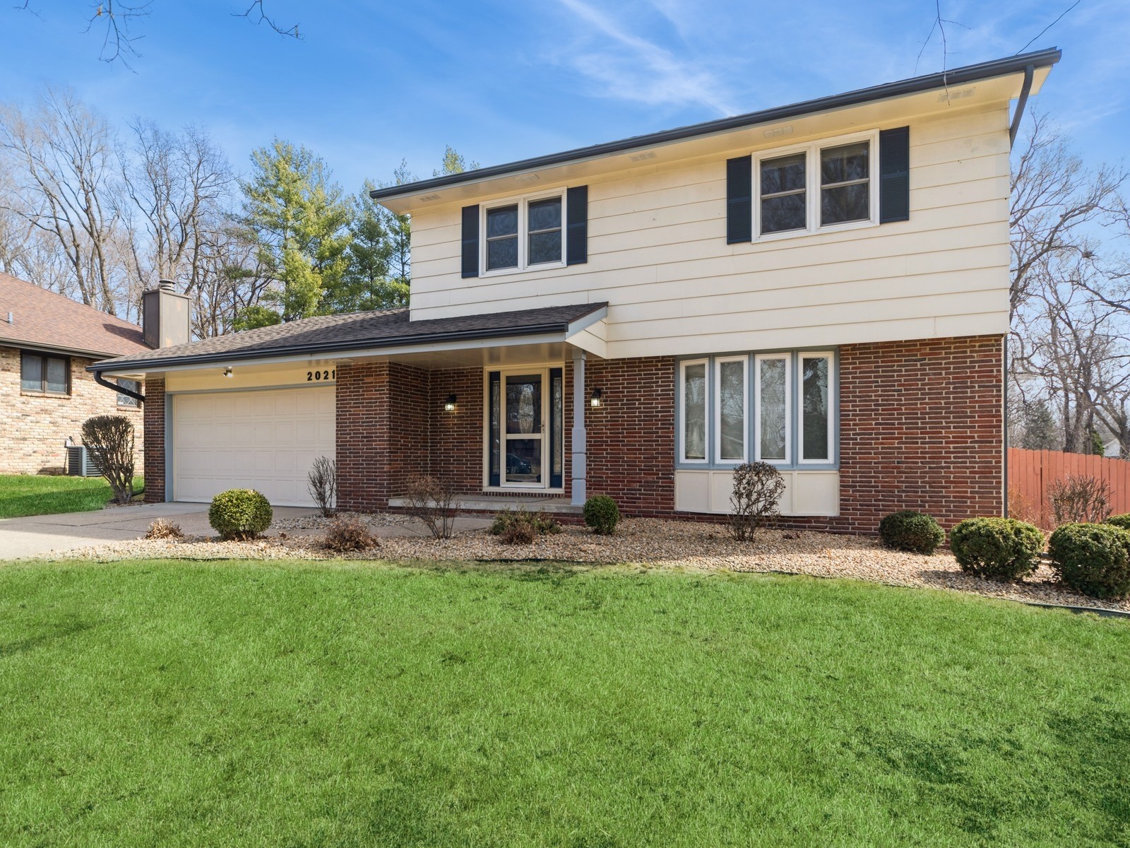 2021 69th Street, Windsor Heights, Iowa image 3
