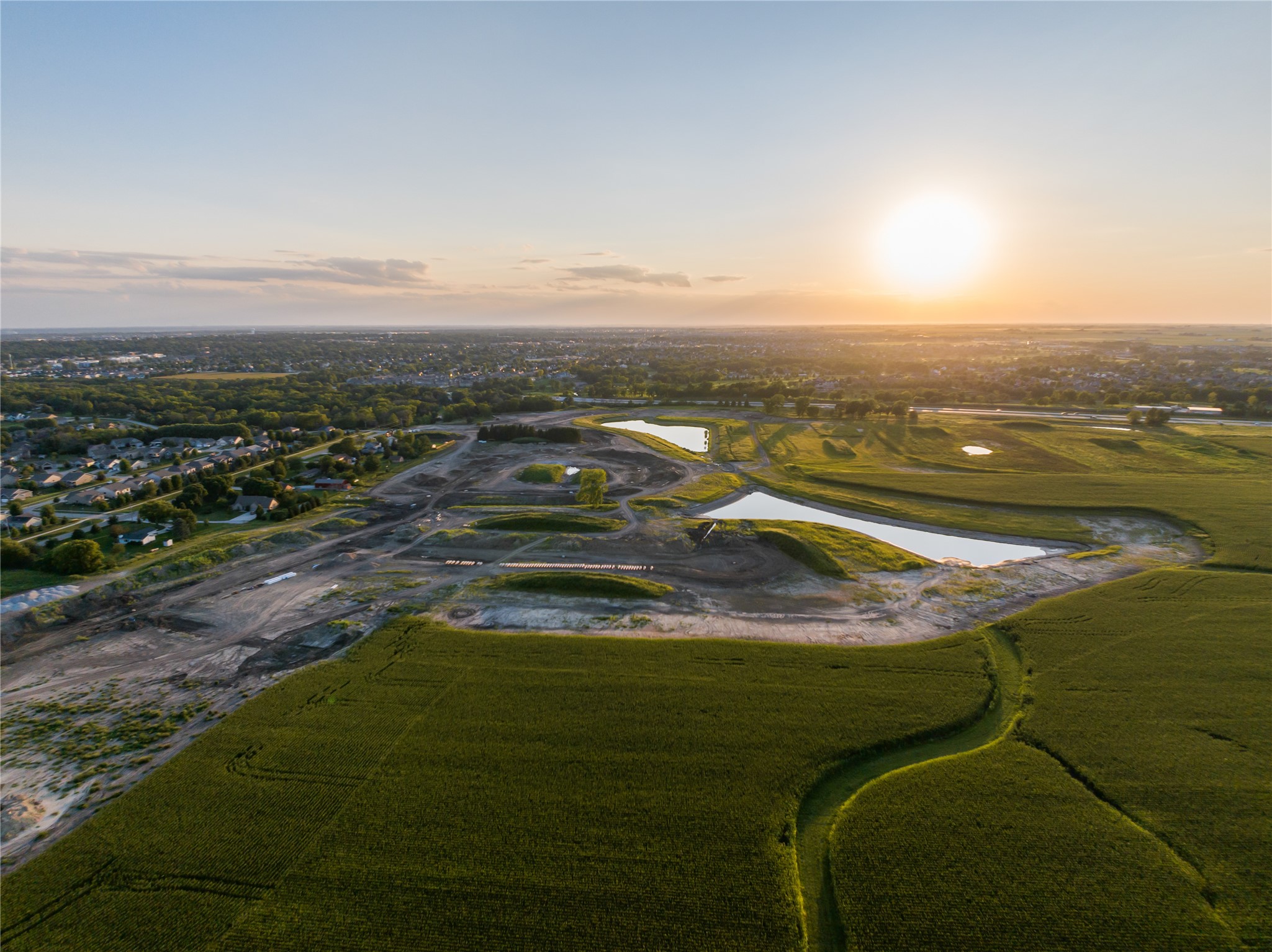2015 NE Frisk Drive, Ankeny, Iowa image 3