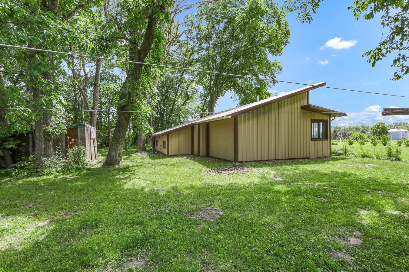 2403 Picard Drive, Tracy, Iowa image 23