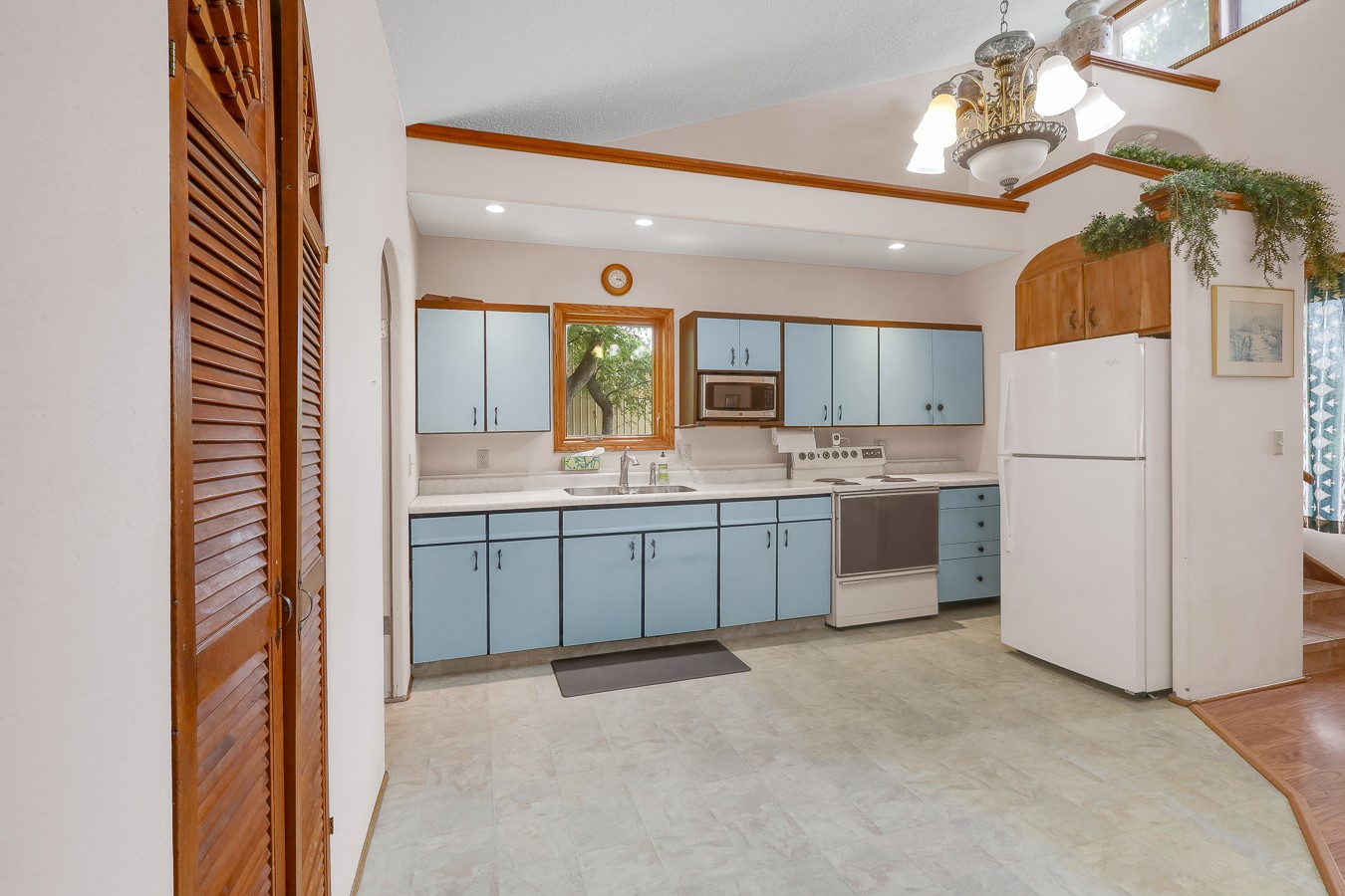 2403 Picard Drive, Tracy, Iowa image 6