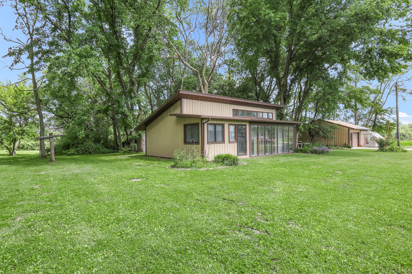 2403 Picard Drive, Tracy, Iowa image 22