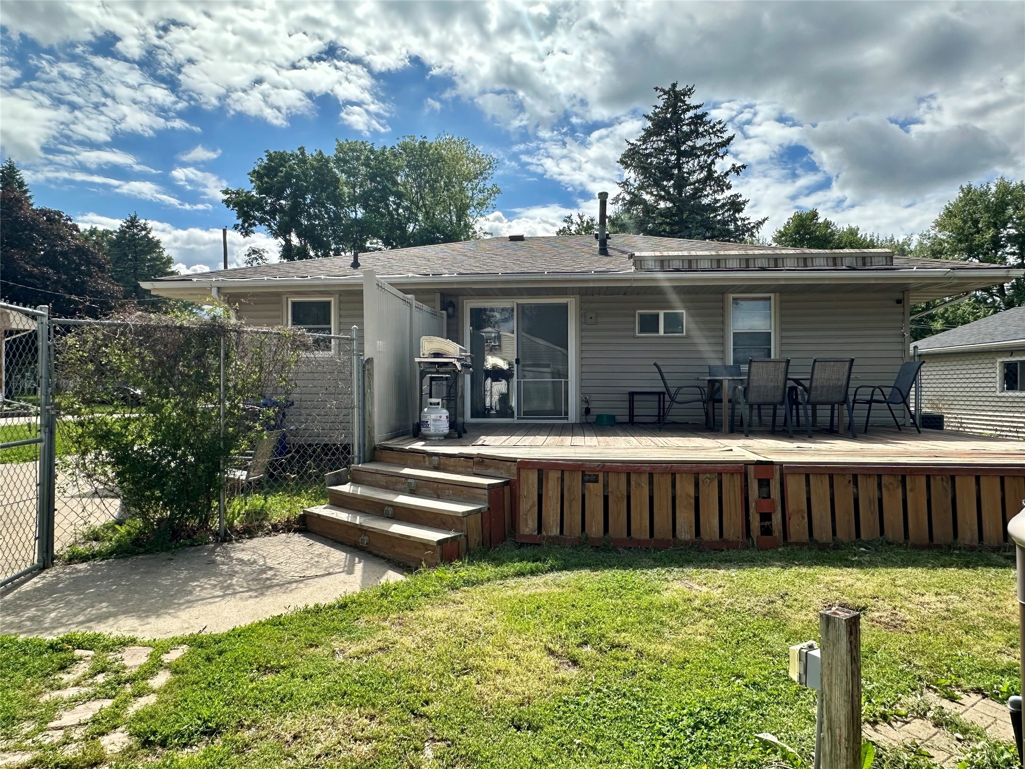5811 SW 13th Place, Des Moines, Iowa image 3