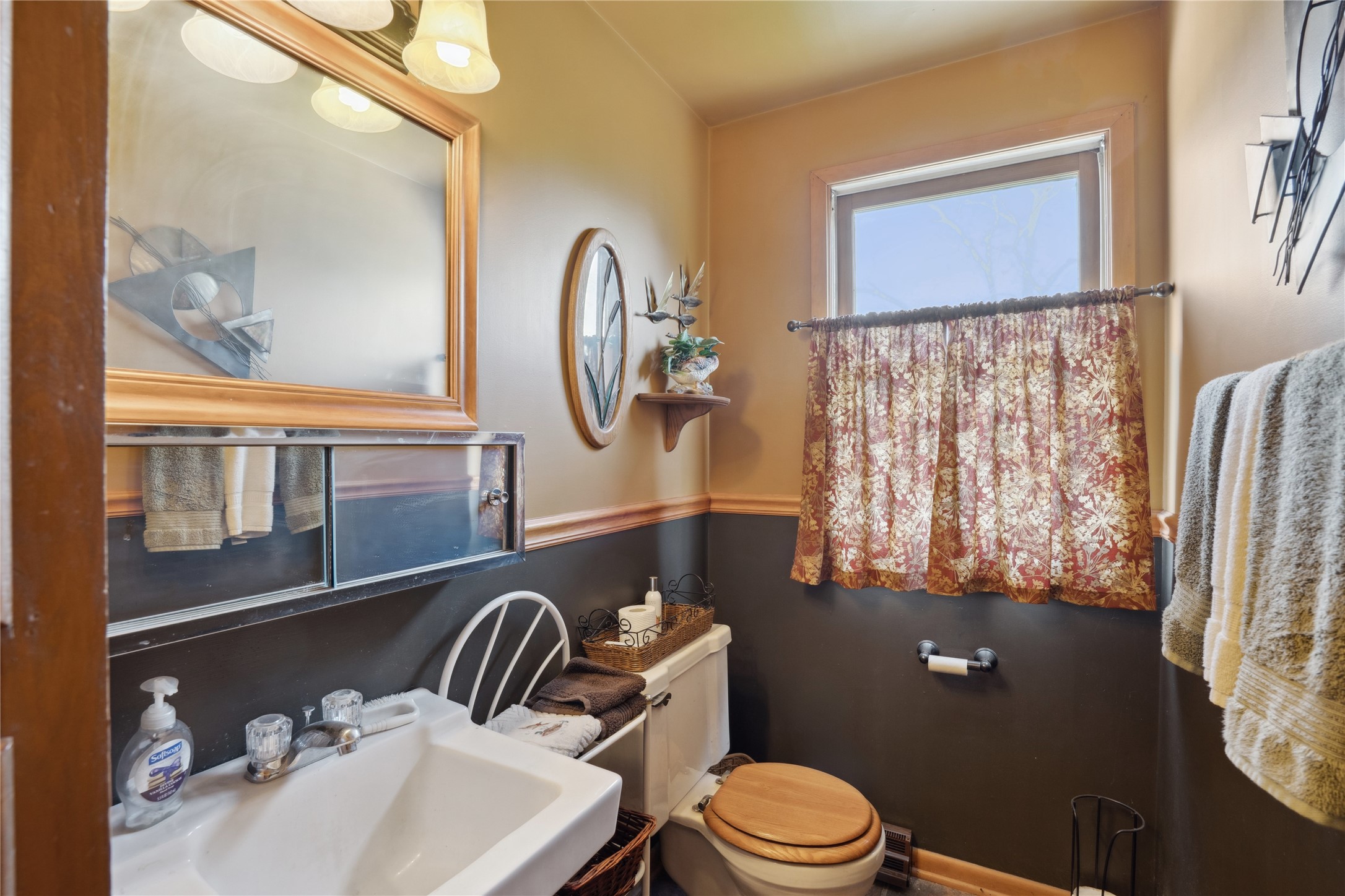 1717 10th Avenue, Grinnell, Iowa image 16