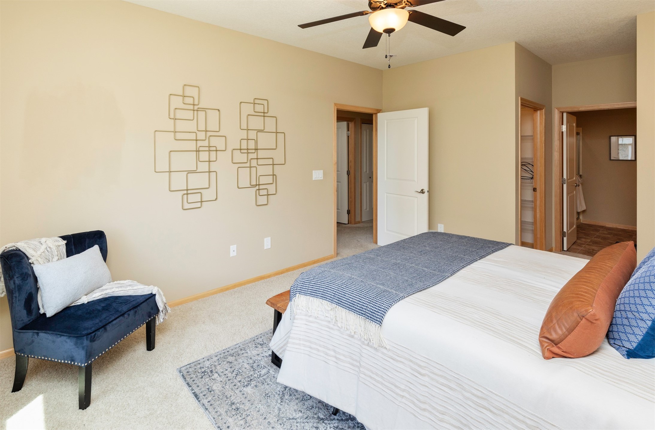 8342 Cody Drive, West Des Moines, Iowa image 13