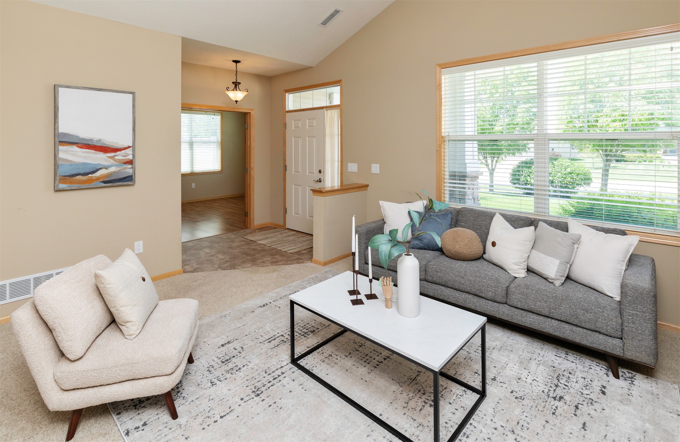 8342 Cody Drive, West Des Moines, Iowa image 4