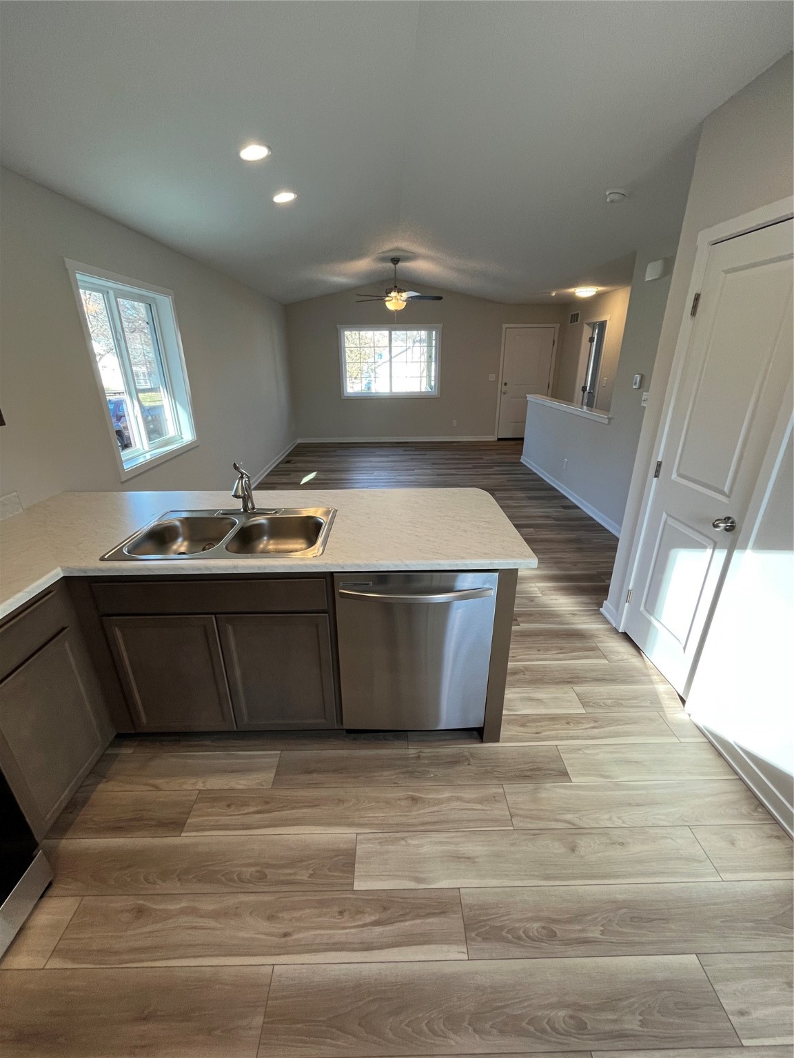 1533 Walker Street, Des Moines, Iowa image 5