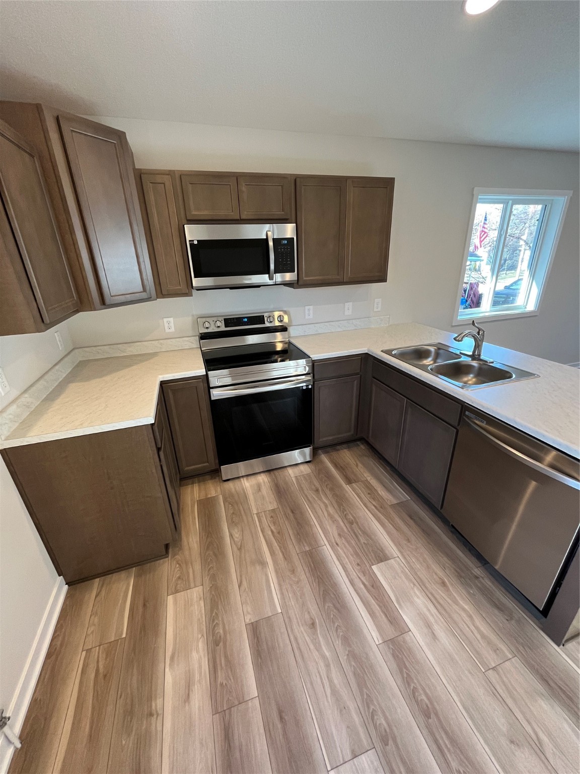 1533 Walker Street, Des Moines, Iowa image 3