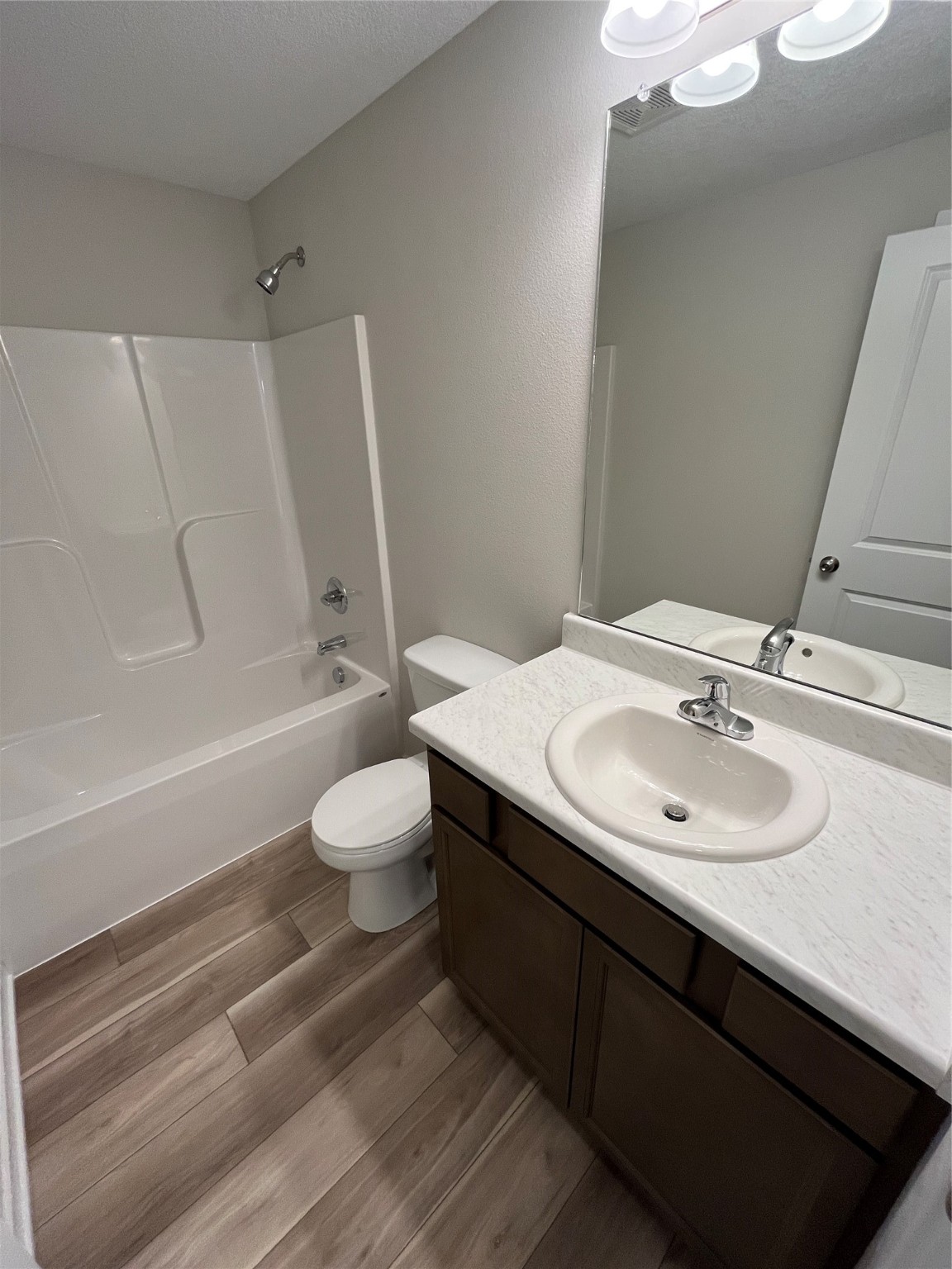 1533 Walker Street, Des Moines, Iowa image 14