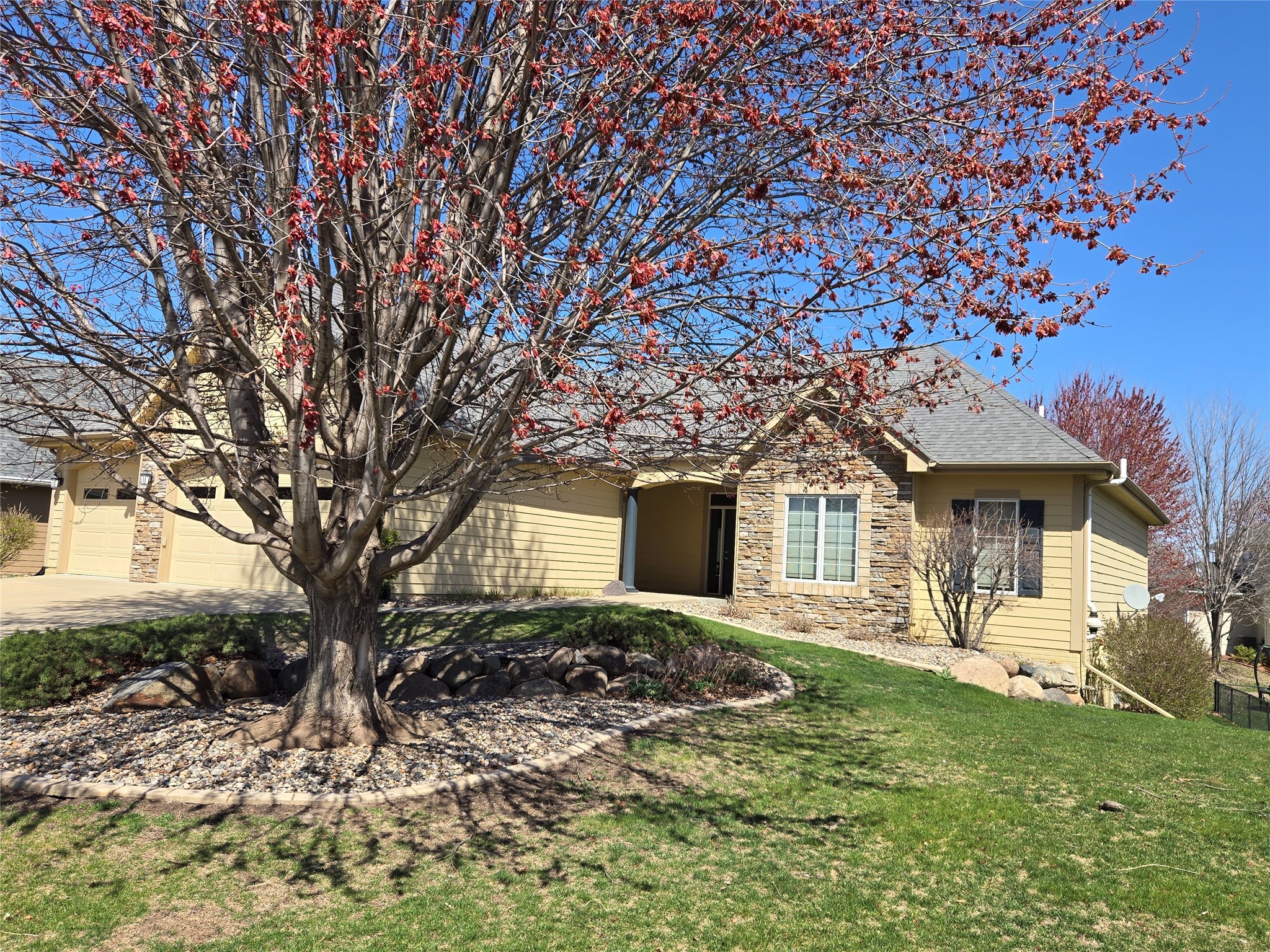 14511 Brookshire Drive, Urbandale, Iowa image 1