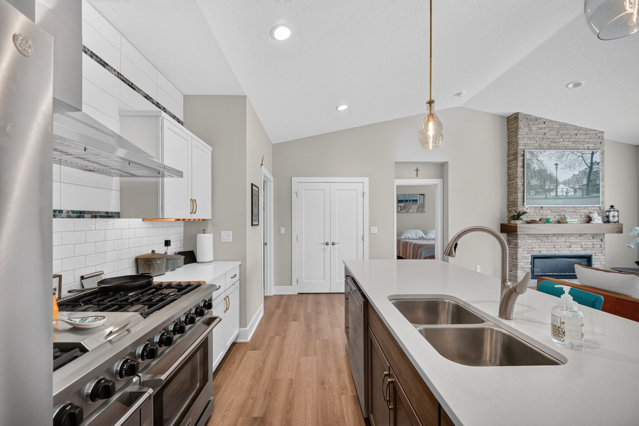 9309 Bellflower Lane