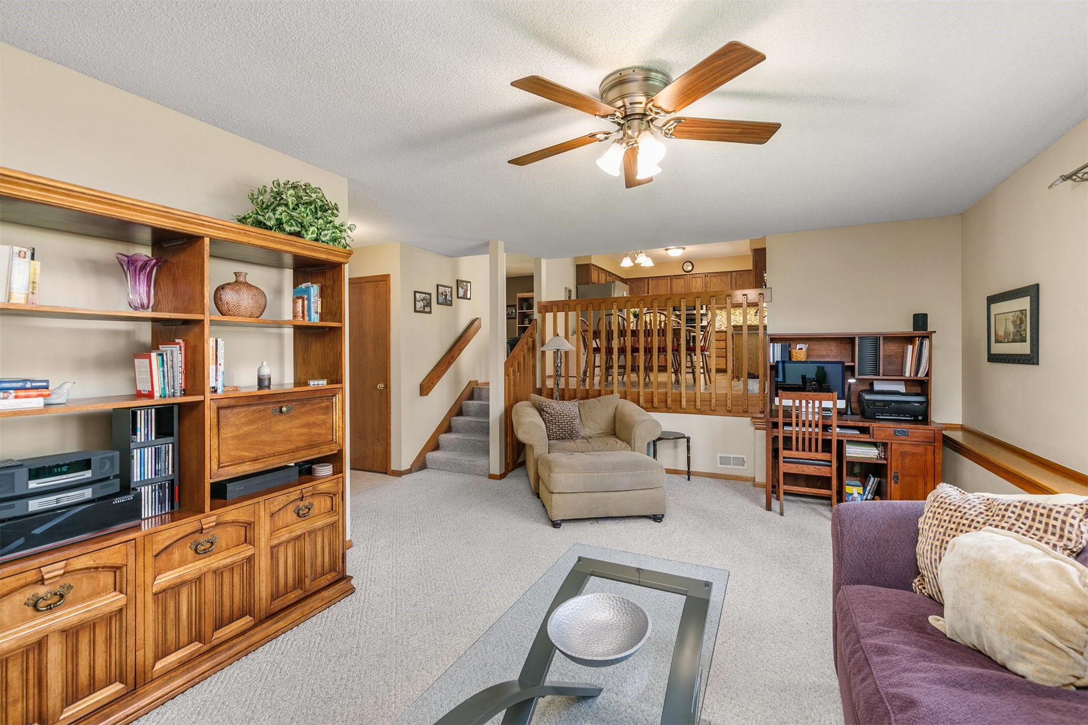 8219 Hickory Drive, Urbandale, Iowa image 12