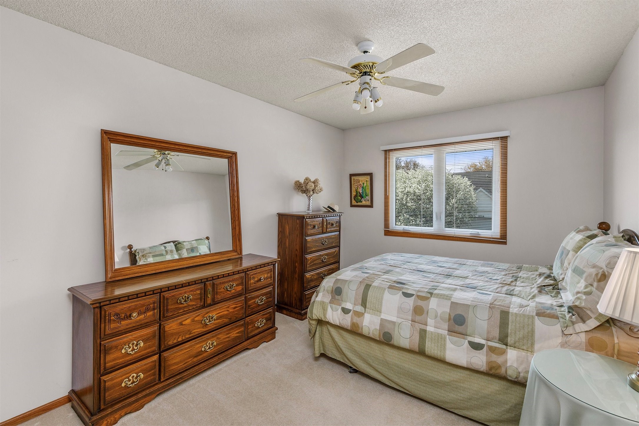 8219 Hickory Drive, Urbandale, Iowa image 26