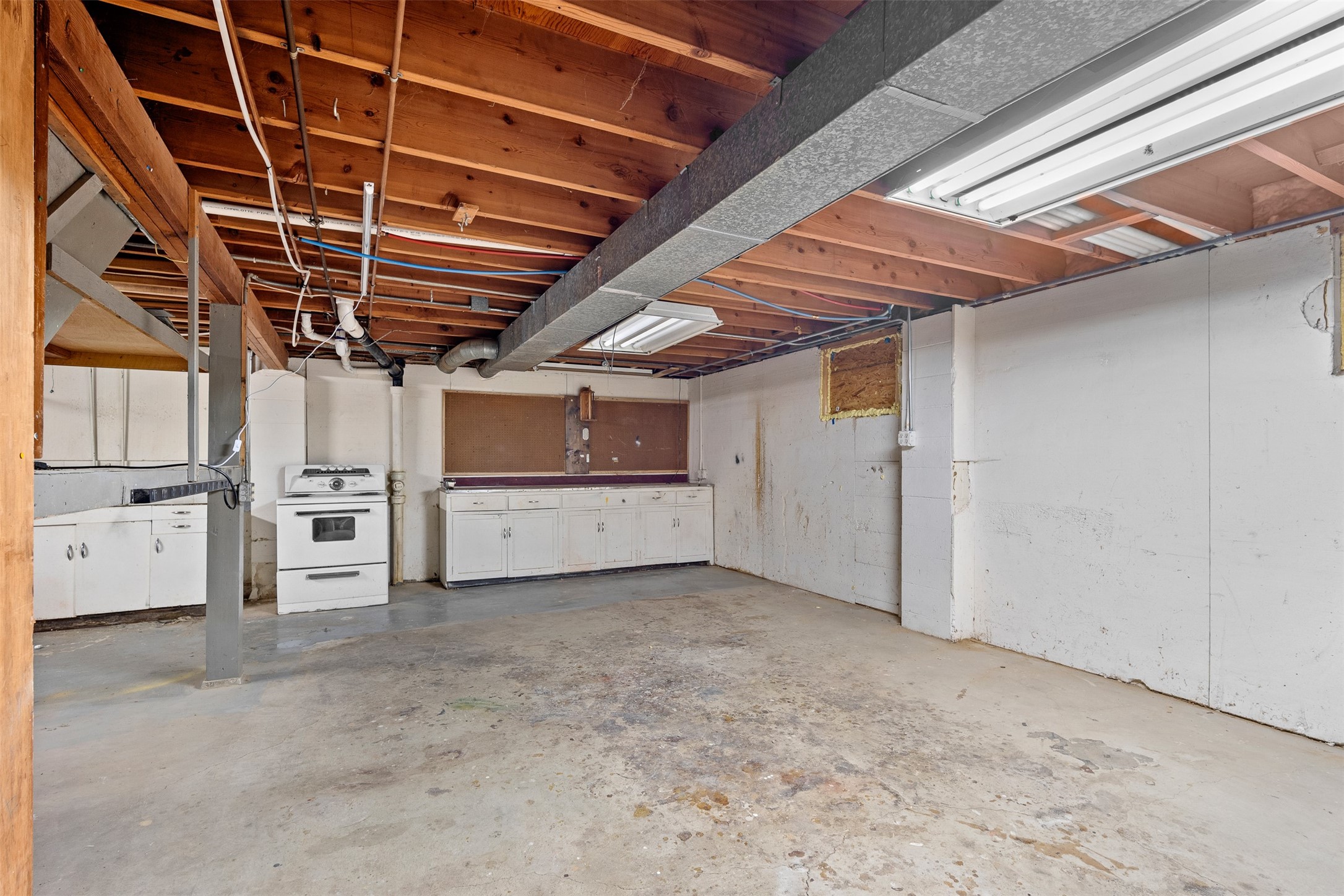 2401 Courtland Drive, Des Moines, Iowa image 20