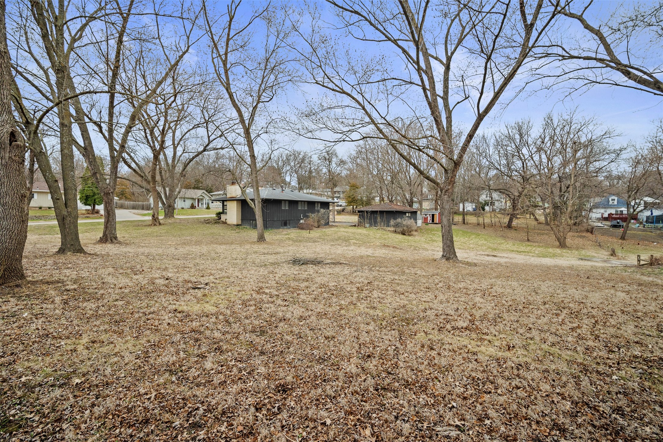2401 Courtland Drive, Des Moines, Iowa image 24