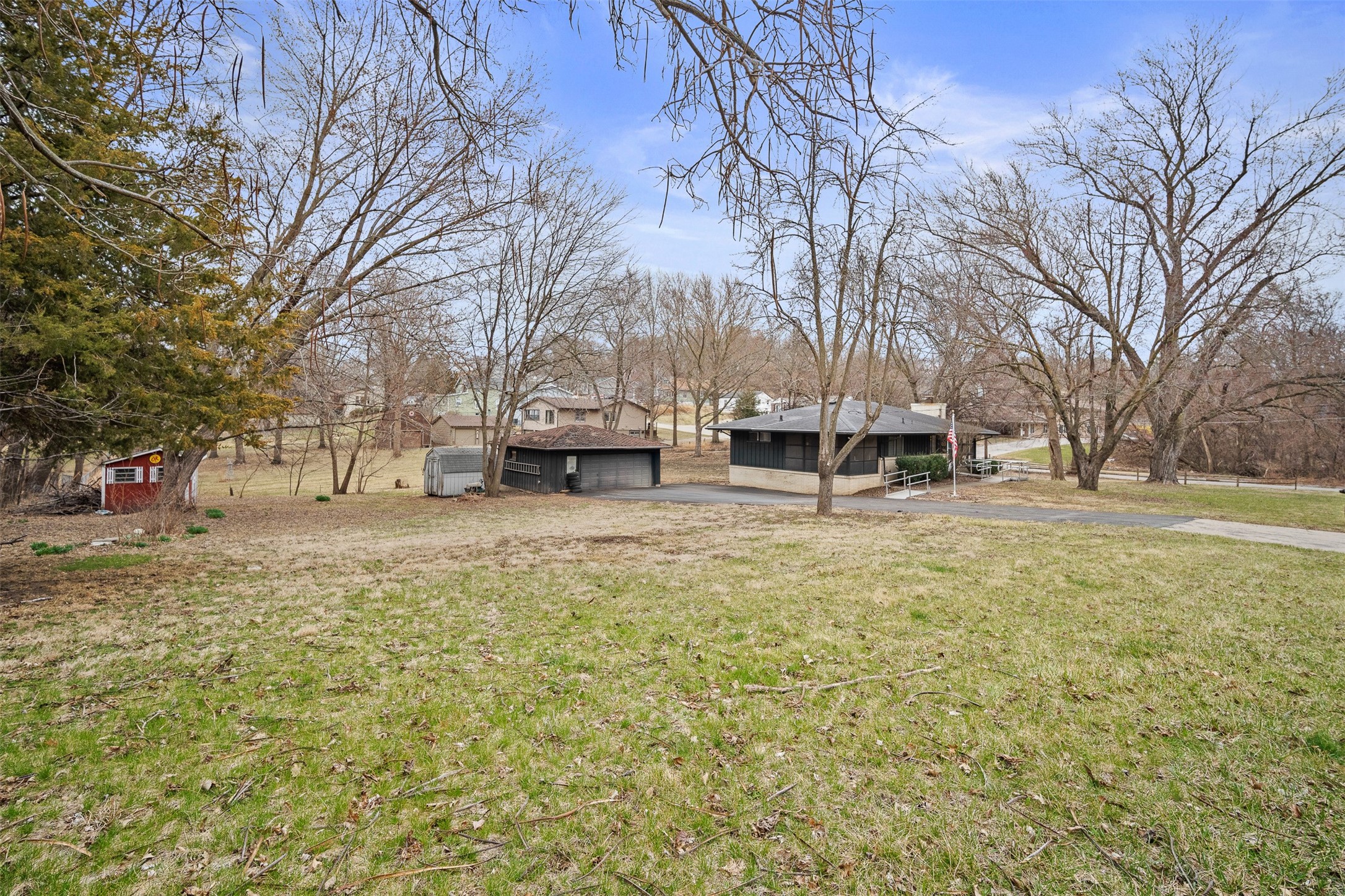 2401 Courtland Drive, Des Moines, Iowa image 28