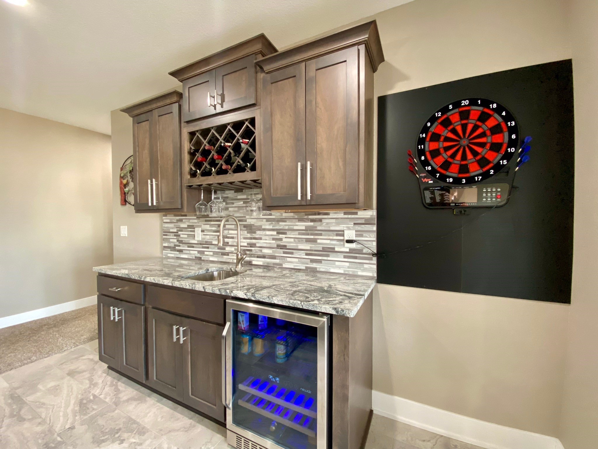 17595 Aurora Drive, Clive, Iowa image 28