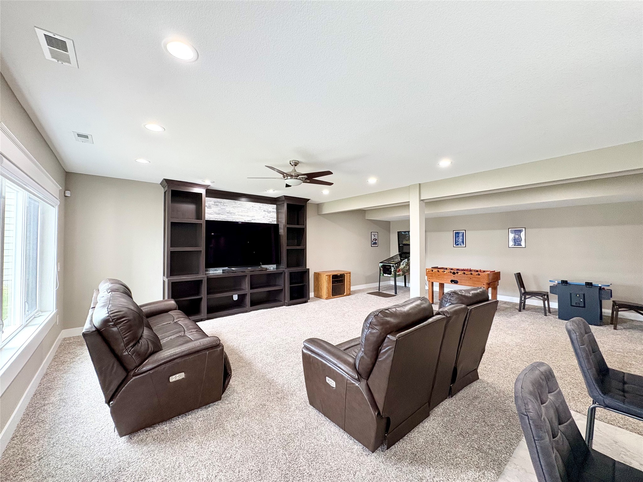 17595 Aurora Drive, Clive, Iowa image 25