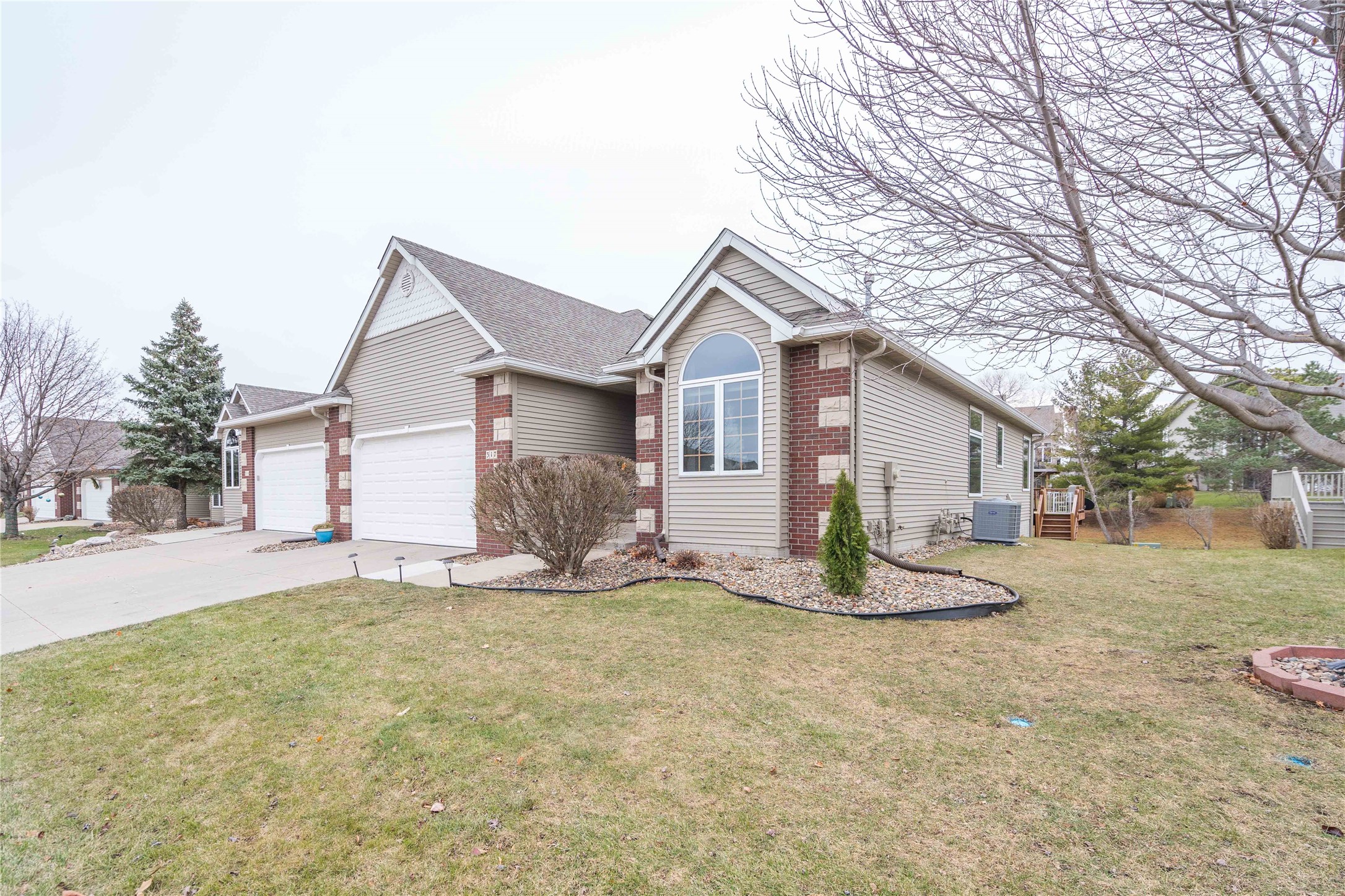 317 NE Eaglewood Drive, Ankeny, Iowa image 2