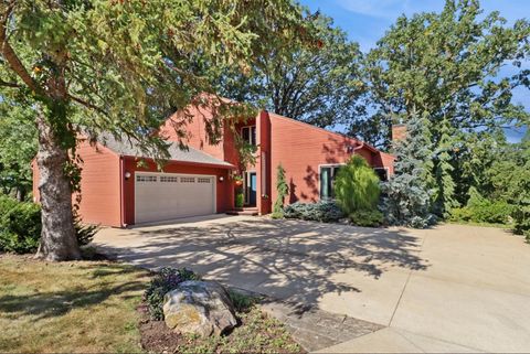 2900 Virginia Place Des Moines IA 50321