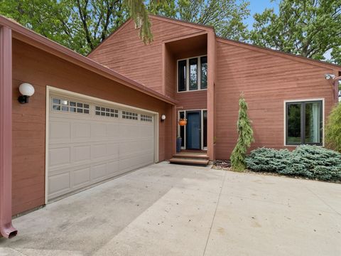 2900 Virginia Place Des Moines IA 50321