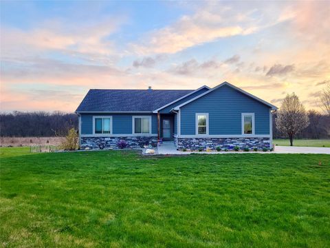 Homes For Sale - 7638 Hoover Street<br/> Warren County, Indianola, IA 50125