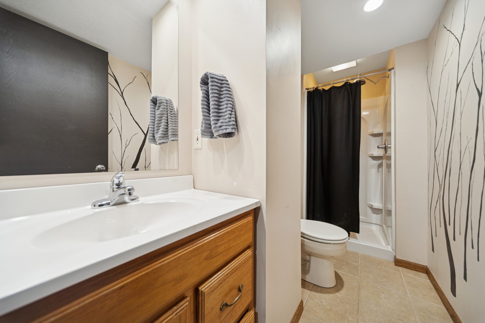 8910 Iltis Drive, Urbandale, Iowa image 26