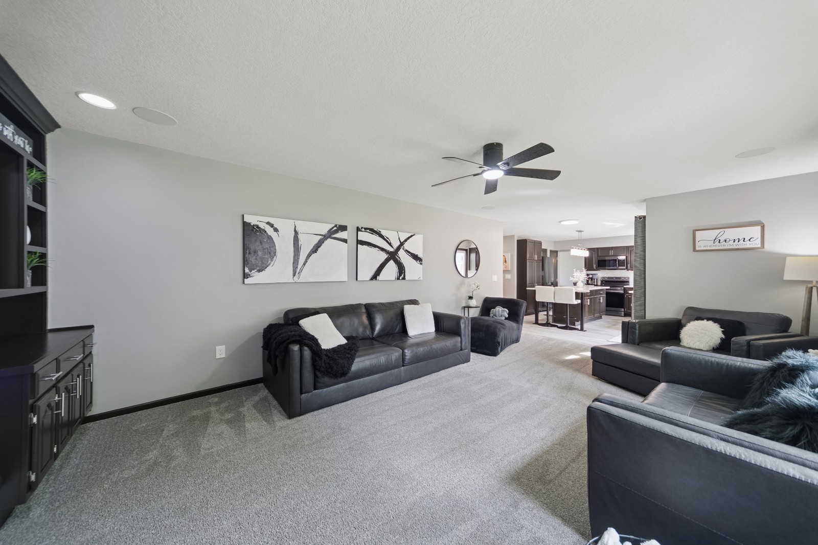 8910 Iltis Drive, Urbandale, Iowa image 13