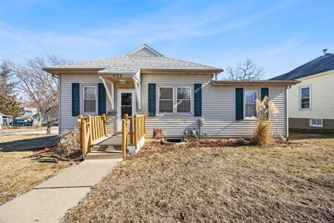 Homes For Sale - 228 Crawford Street<br/> Boone, IA 50036