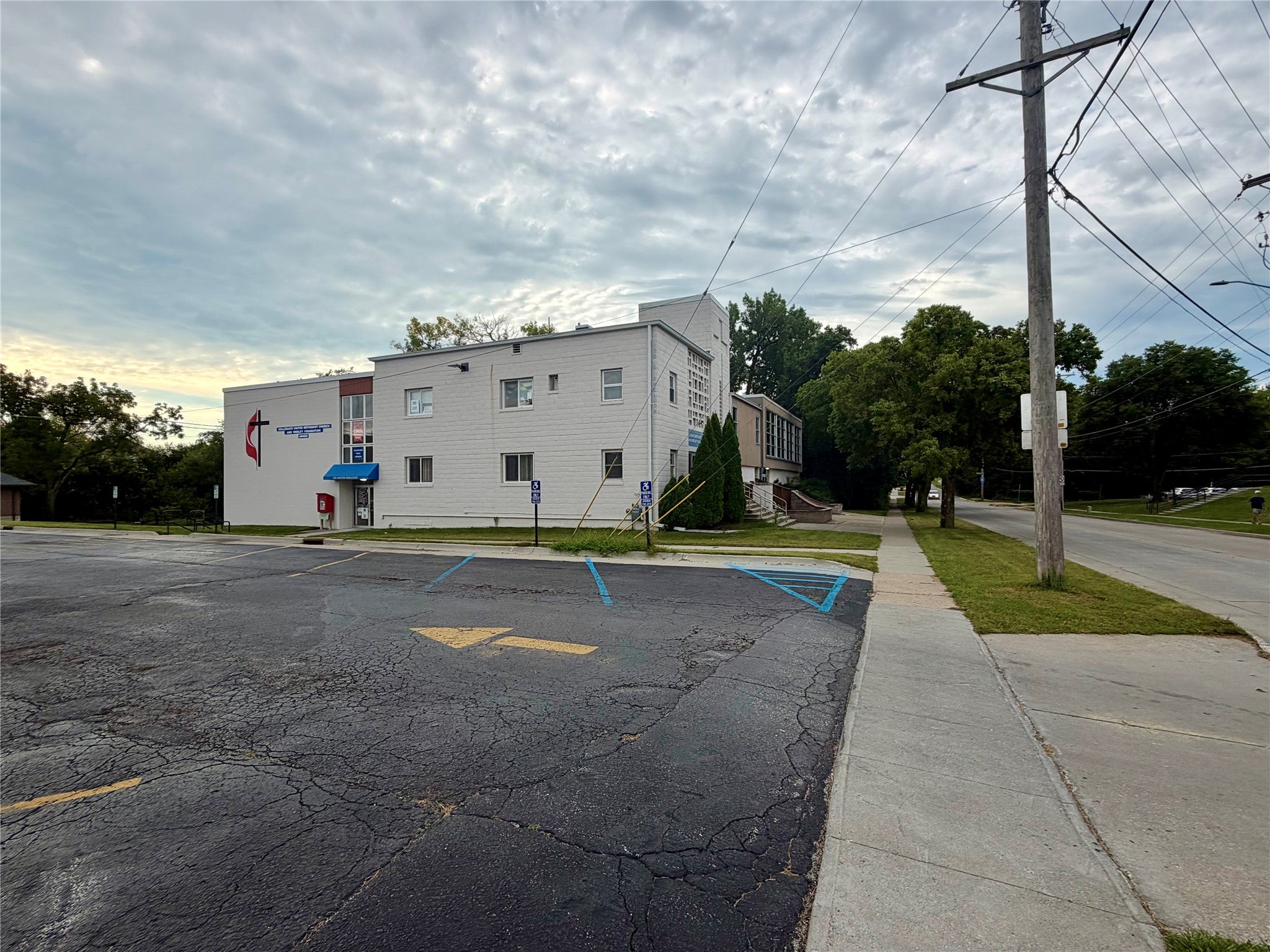 2622 Lincoln Way