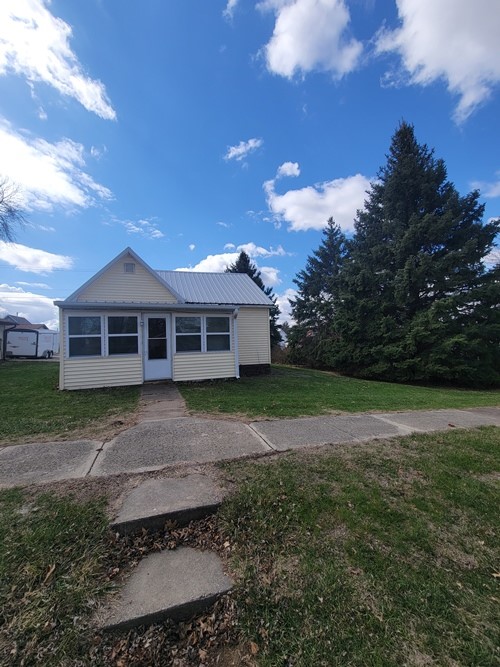 508 Cass Street, Adair, Iowa image 1