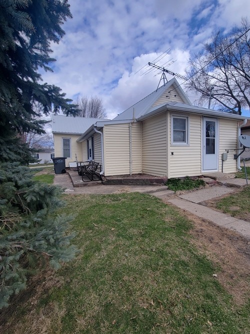 508 Cass Street, Adair, Iowa image 2