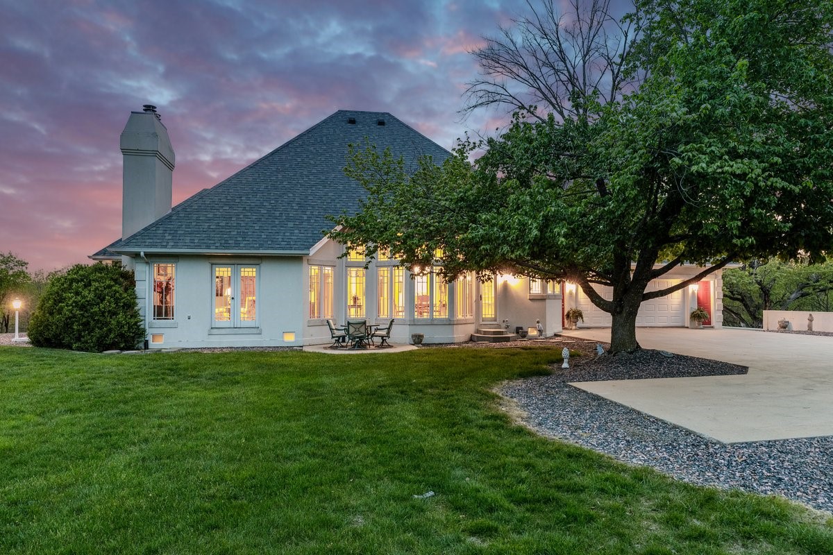 1 Buck Hill Drive