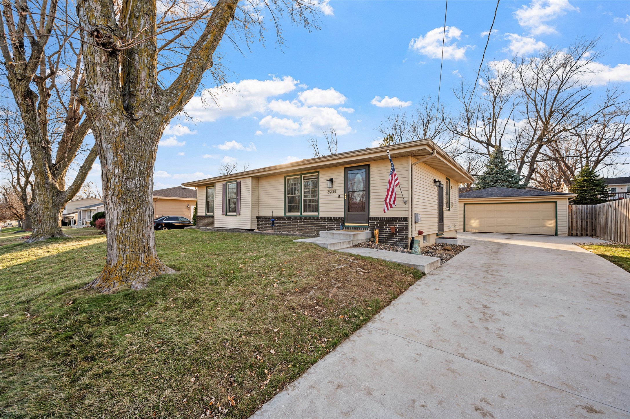 3904 79th Street, Urbandale, Iowa image 2