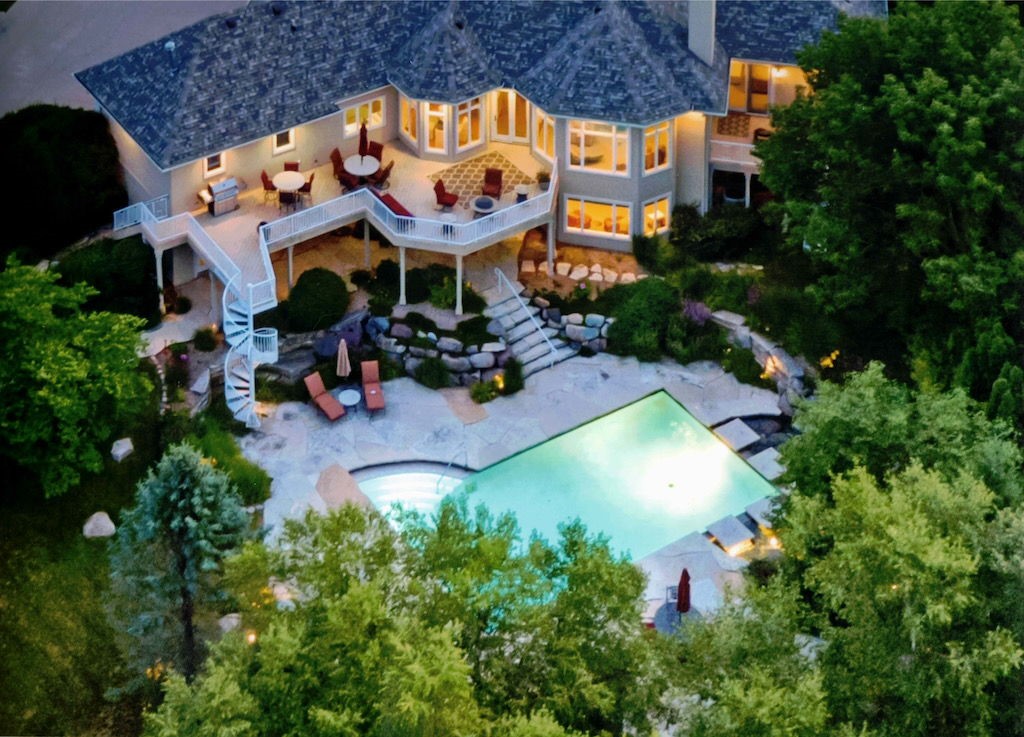 1610 Burr Oaks Drive