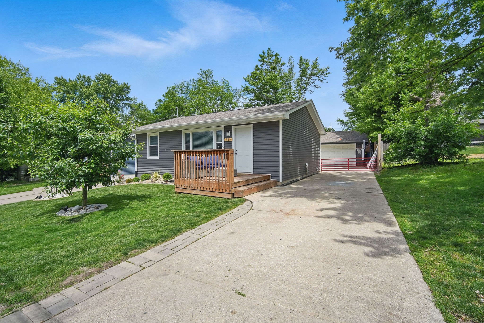 232 E Diehl Avenue, Des Moines, Iowa image 1