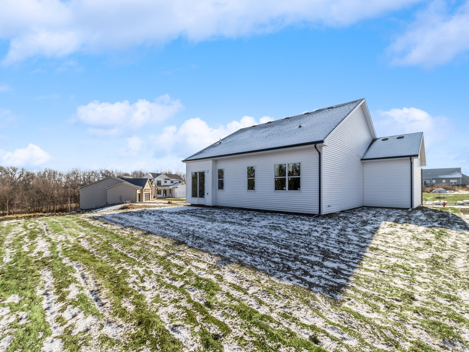 301 Maple Point, Winterset, Iowa image 4