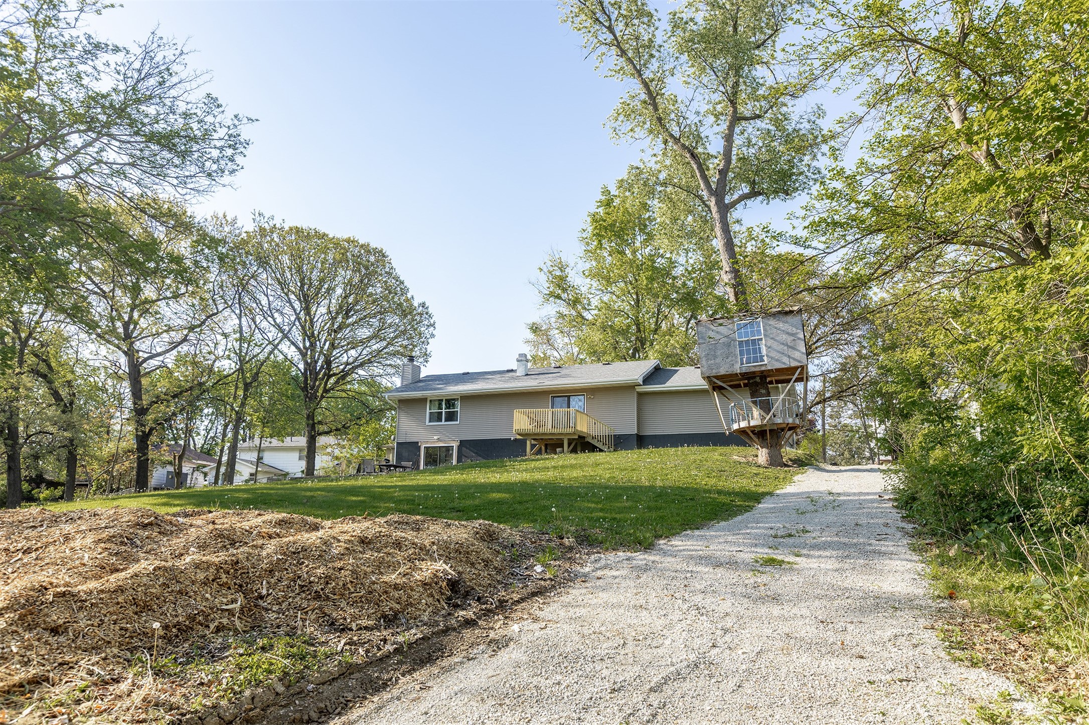 846 E Broad Street, Des Moines, Iowa image 31
