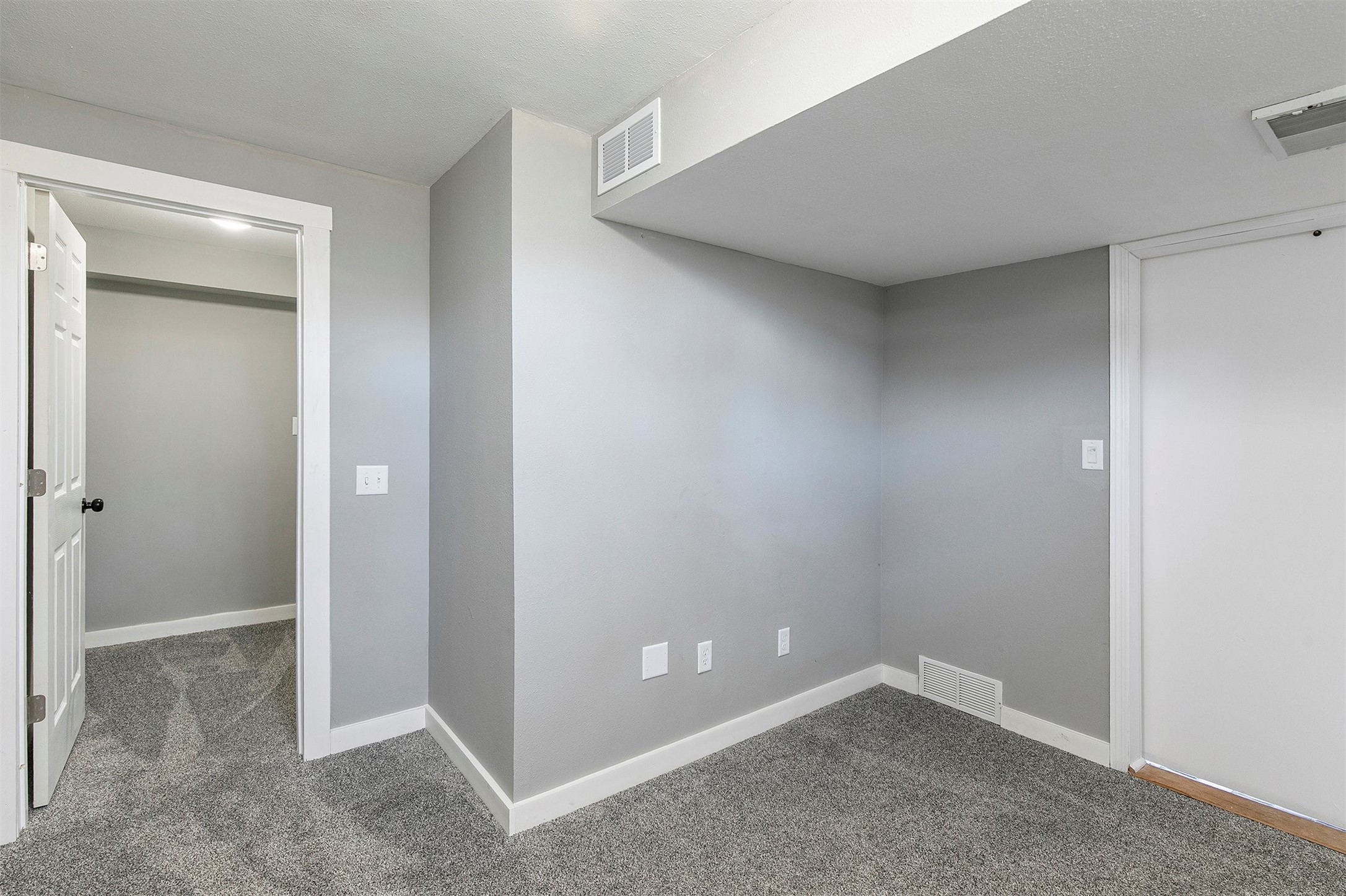 846 E Broad Street, Des Moines, Iowa image 24
