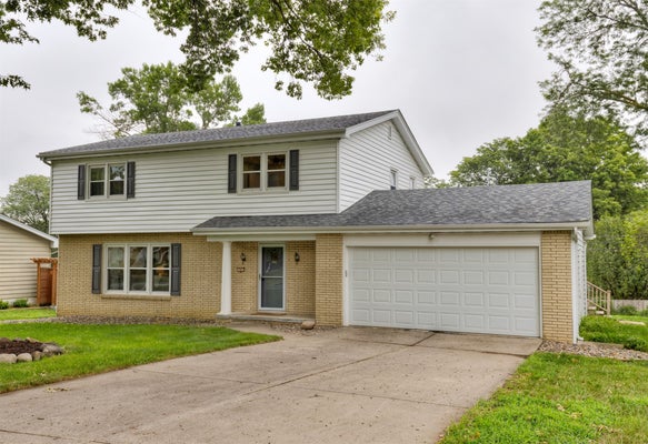 1901 80TH ST, WINDSOR HEIGHTS, IA 50324 - Image def2e2cfef2ede0312bebb0e125f6296/1767846595