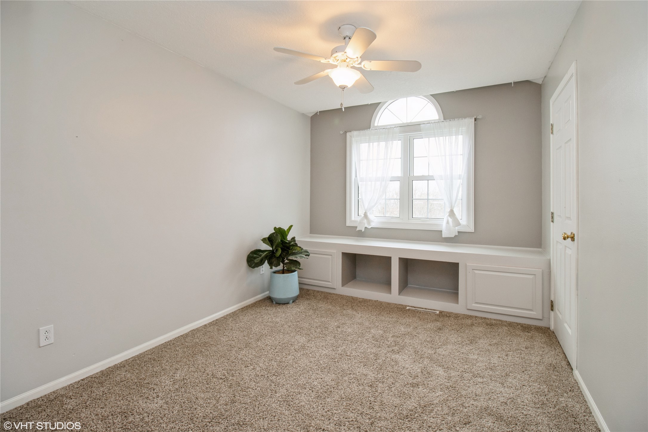2404 W 15th Street, Newton, Iowa image 20