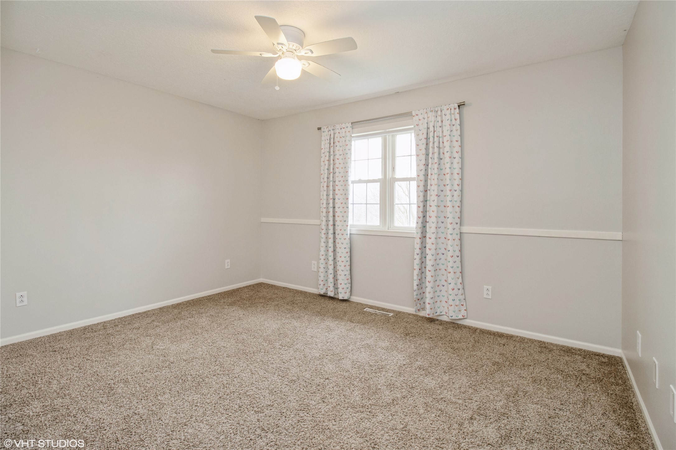 2404 W 15th Street, Newton, Iowa image 25