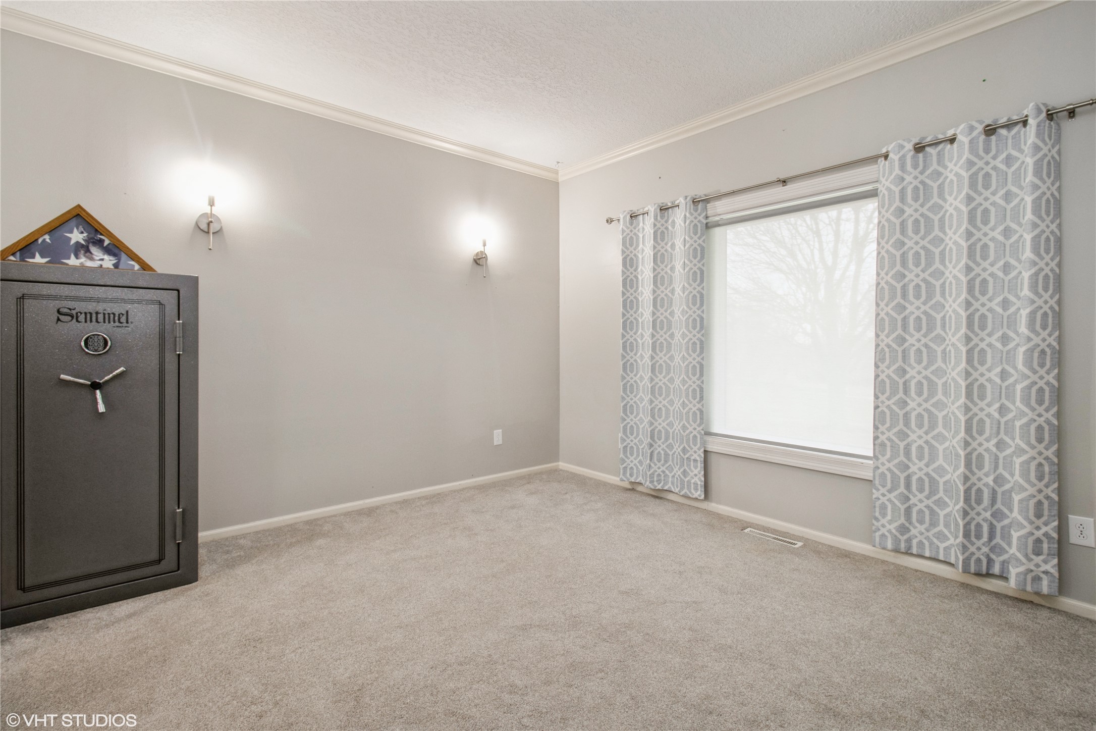 2404 W 15th Street, Newton, Iowa image 6