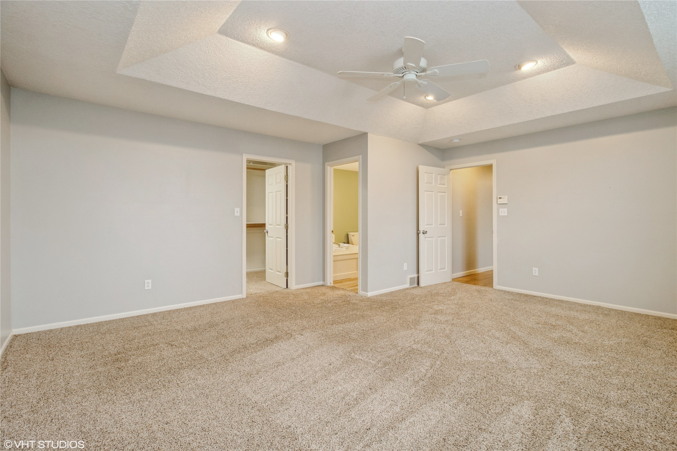 2404 W 15th Street, Newton, Iowa image 16