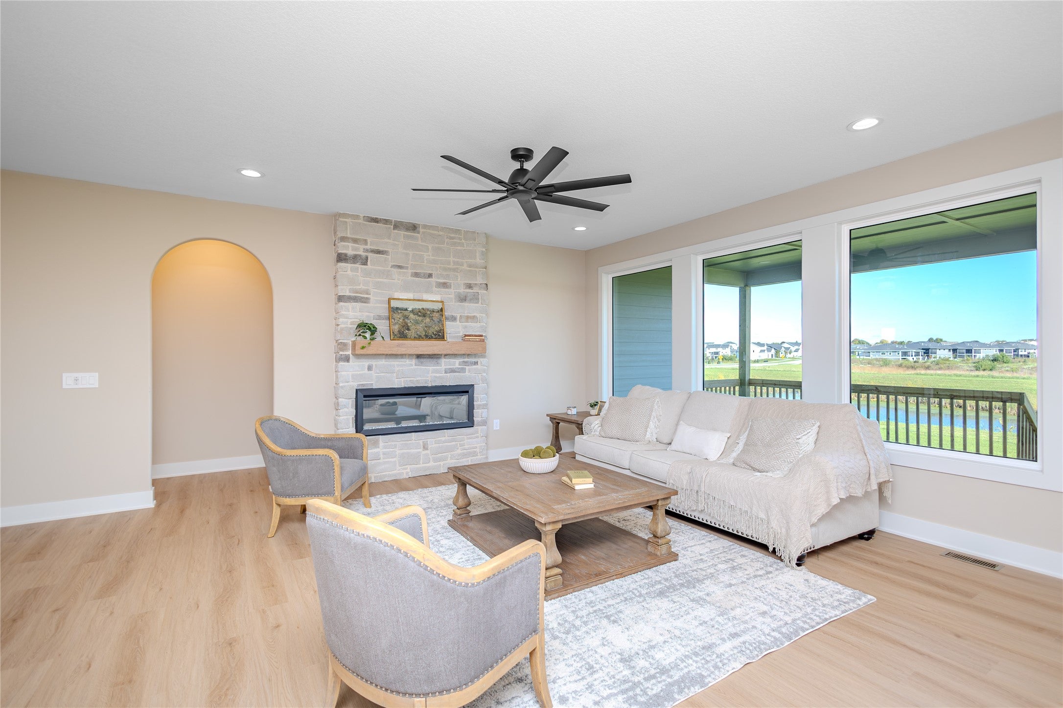380 NW Ryder Drive