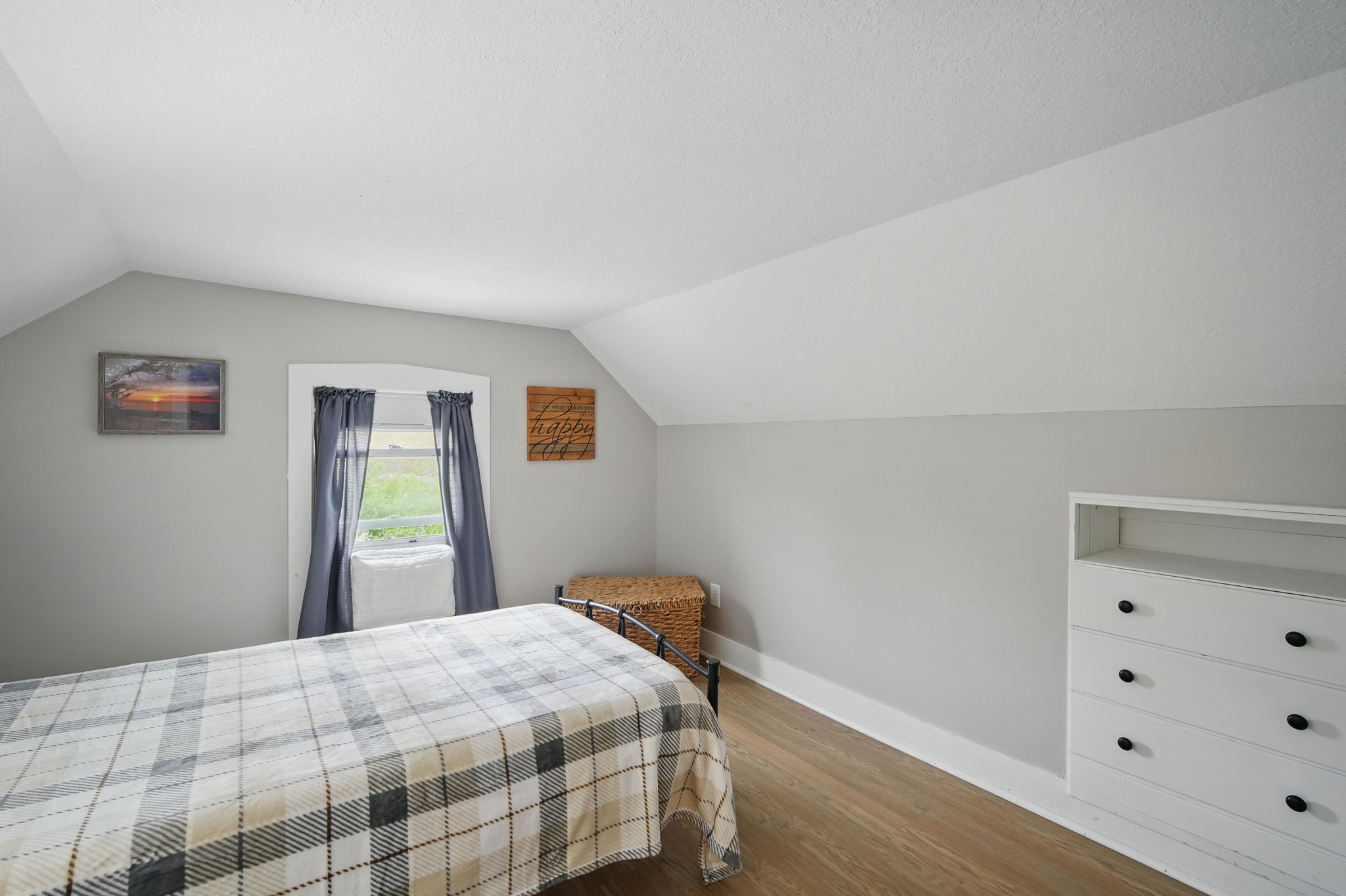 714 E Robinson Street, Knoxville, Iowa image 28