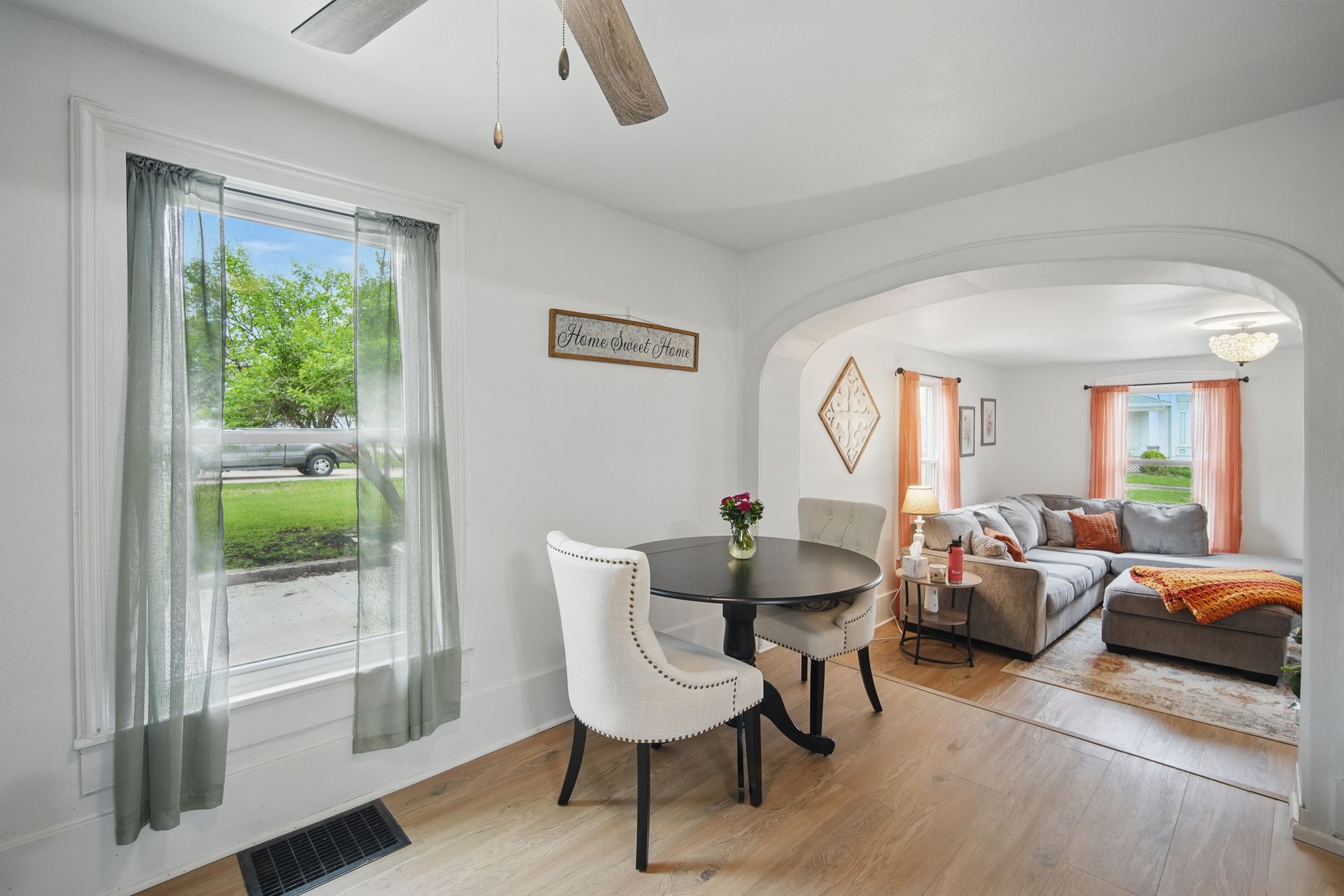 714 E Robinson Street, Knoxville, Iowa image 9