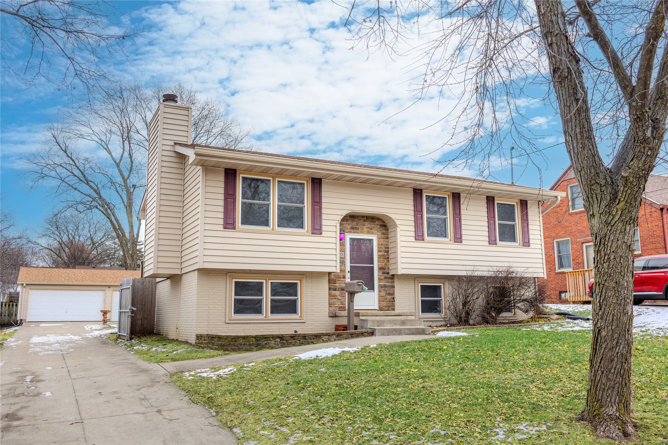 3933 39th Street, Des Moines, Iowa image 1