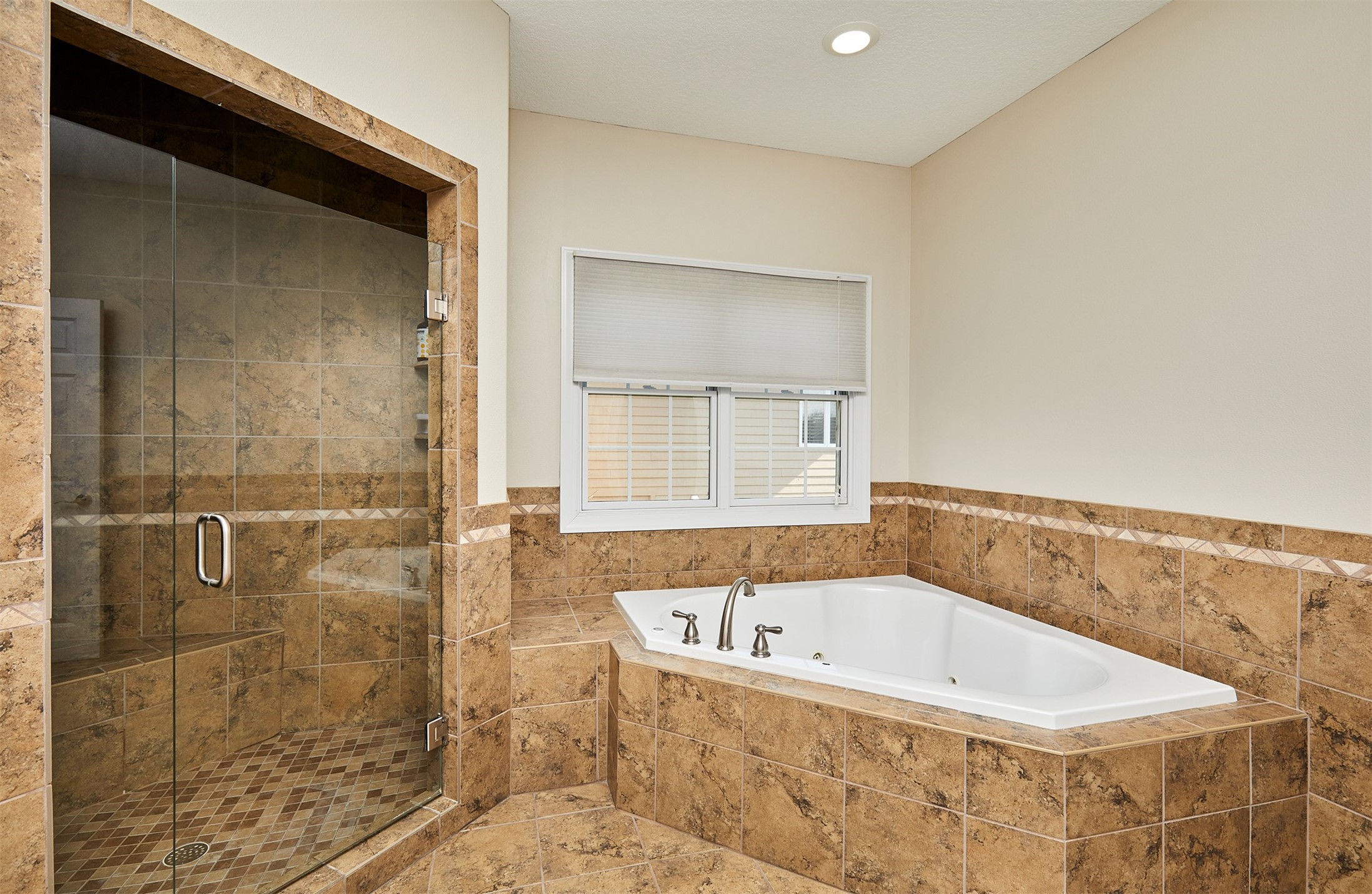4111 140th Street, Urbandale, Iowa image 15