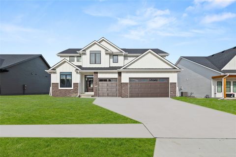 Homes For Sale - 295 NW Red Oak Drive<br/> Waukee, IA 50263