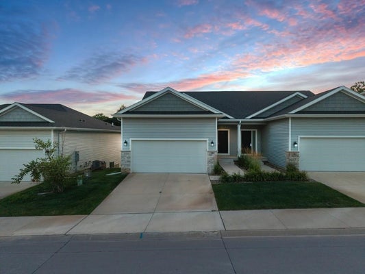 90 KEENELAND CT, PLEASANT HILL, IA 50327 - Image e0772d305a6460491c80cd4620897708/3441487868